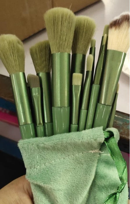 Kit de 13 pincéis para maquiagem completa