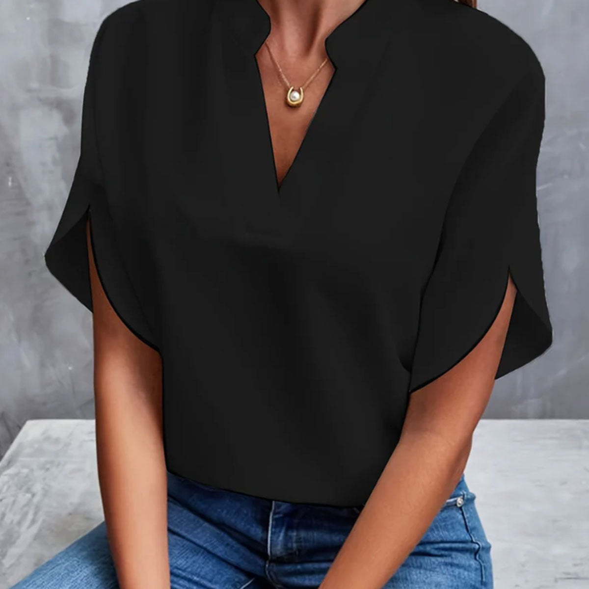 Camisa feminina de chiffon com decote em V