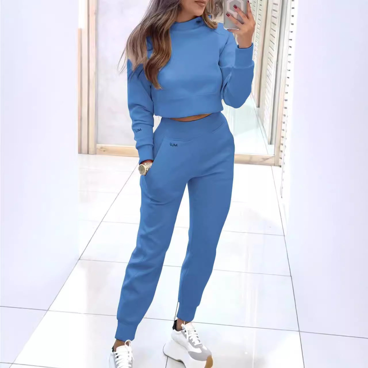 Conjunto outono feminino com gola alta